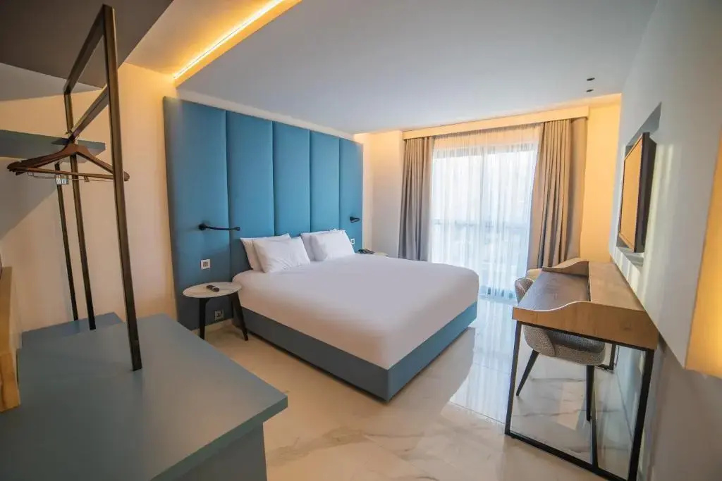Mercure St. Julian's Malta Room Type - Standard Double room (full double bed)