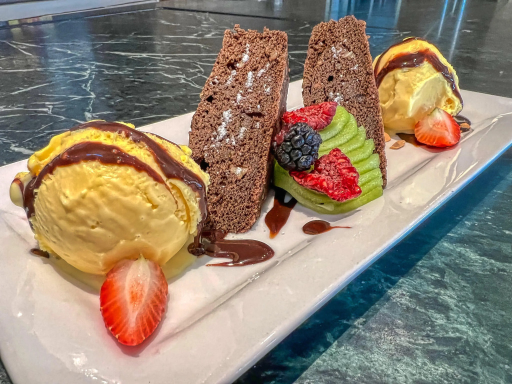 Holiday Inn Convention Center by IHG - фото 12