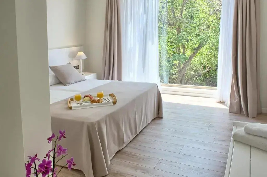 Balcony & Terrace