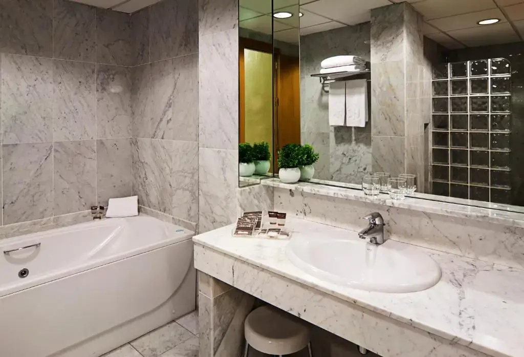 Catalonia Giralda Hotel - Chambres