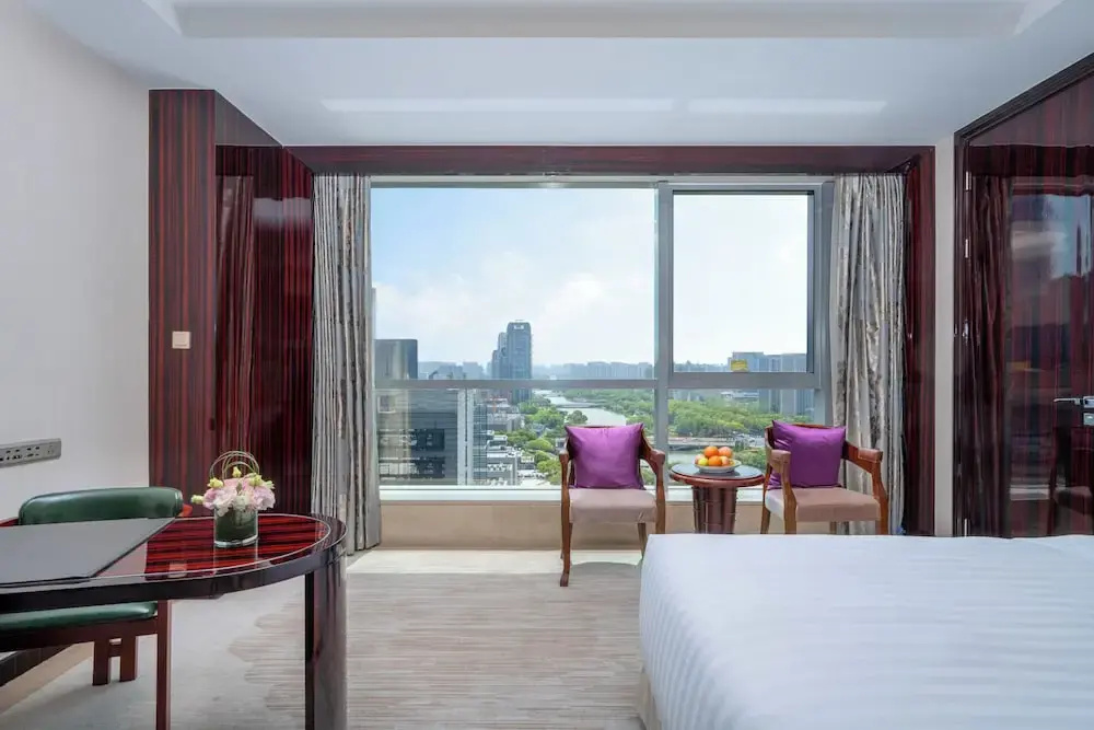 Deluxe Pacific Club Double room (full double bed)
