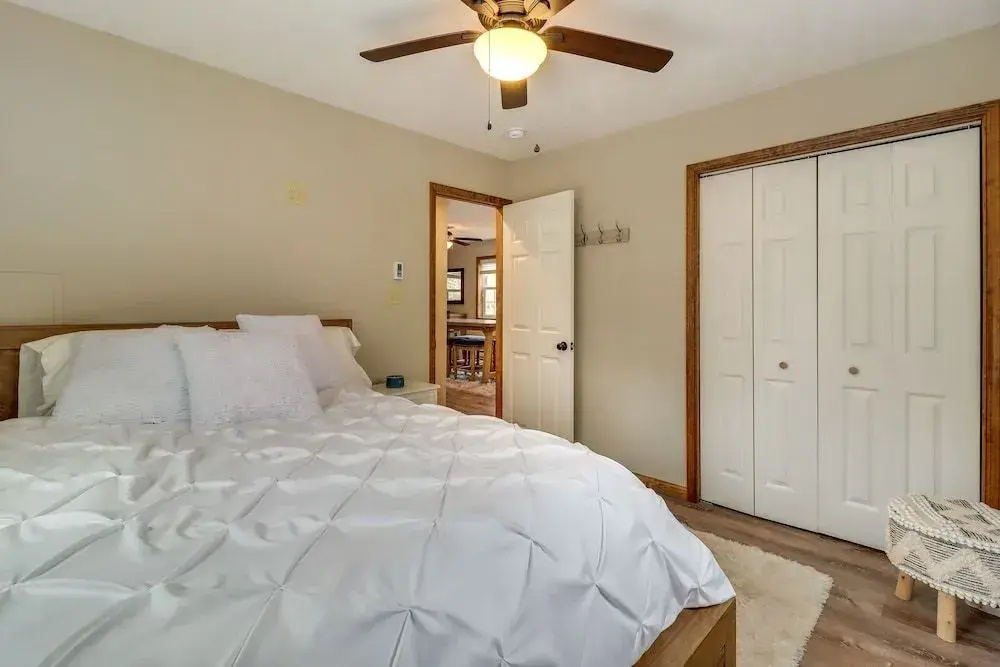Pennsylvania Retreat w/ Gas Grill & Private Beach!