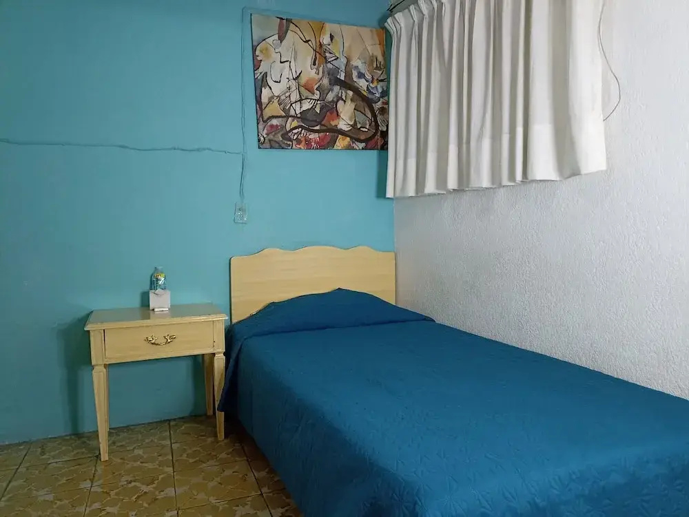 Standard Single room (single bed)