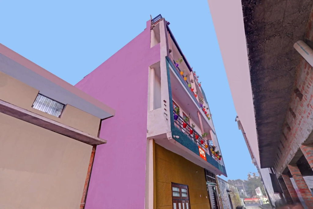 OYO Flagship 80465F R K Hotels