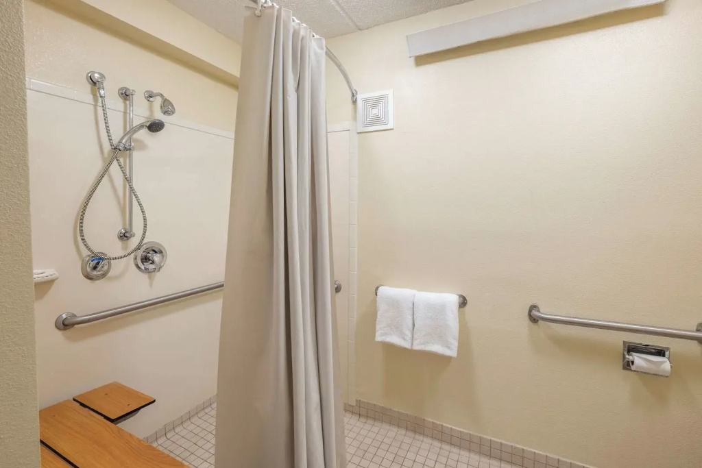 Red Roof Inn PLUS+ Nashville North - Goodlettsville - фото 10
