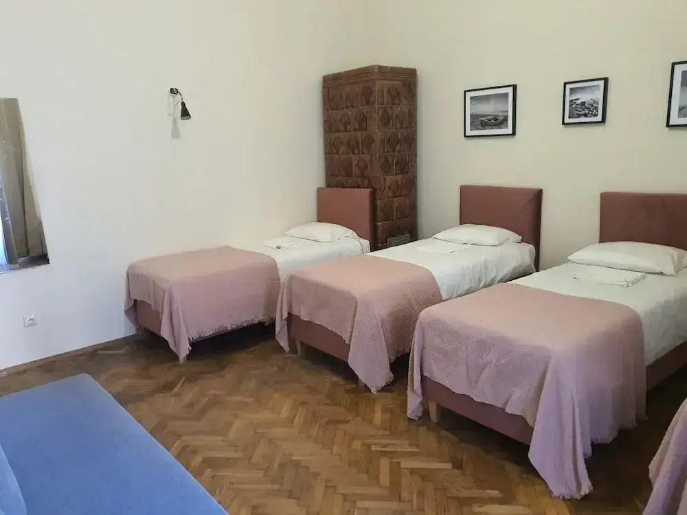 Comfort room