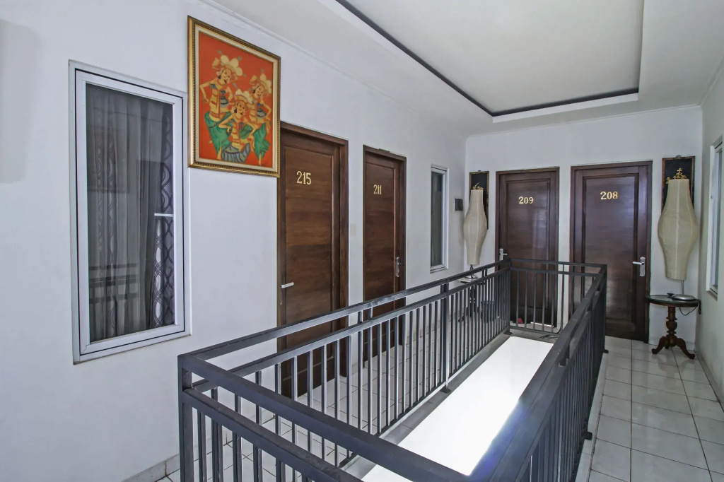 Balcony & Terrace