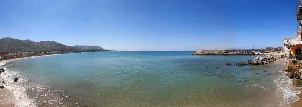 Beach & Waterfront
