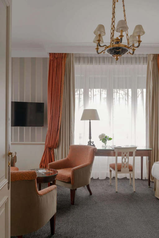 Napoleon Hotel 73