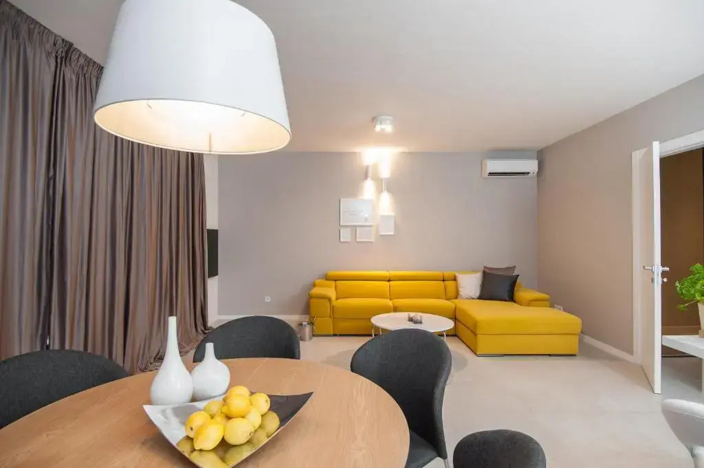 2 Bedrooms Apartment with balcony