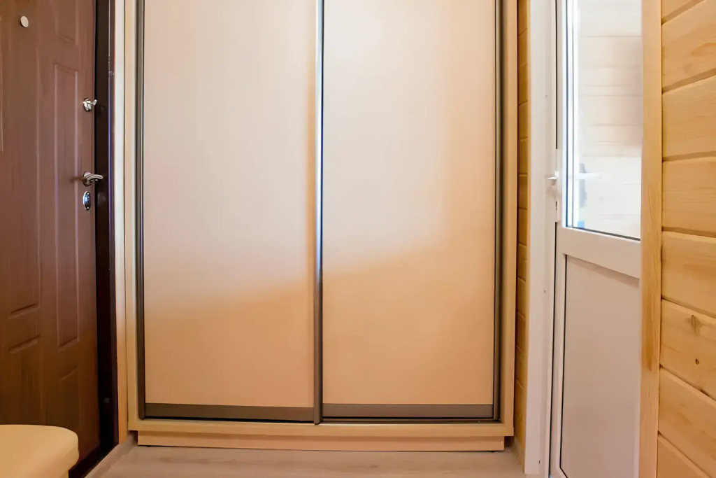 Коттедж с видом на озеро в Горное озеро