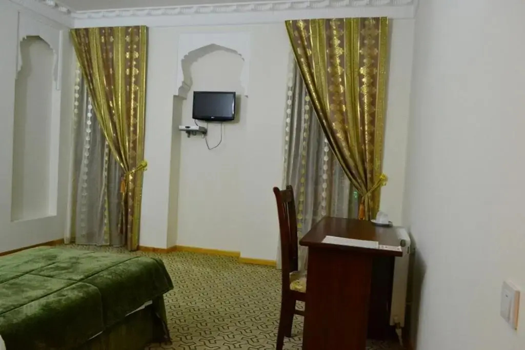 Economy room