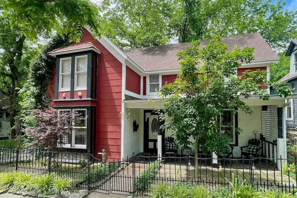 Walk to Dtwn: Historic Home in Eureka Springs