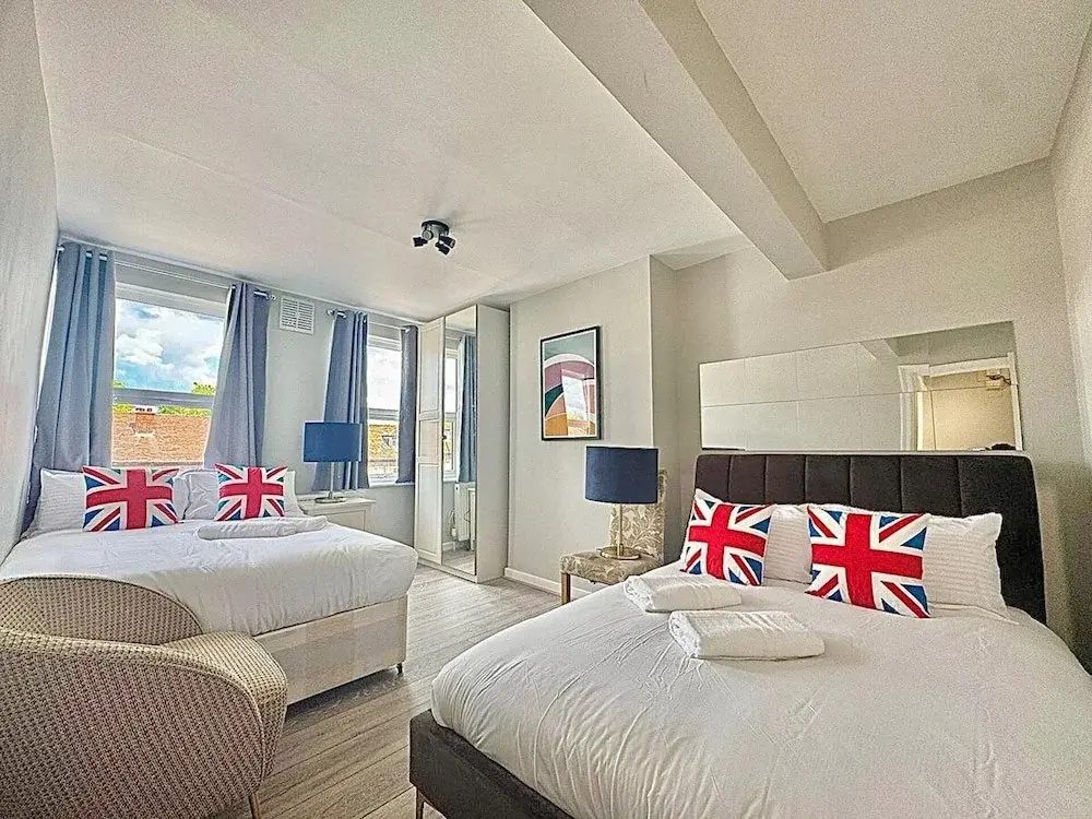Eastcote Edge Residence