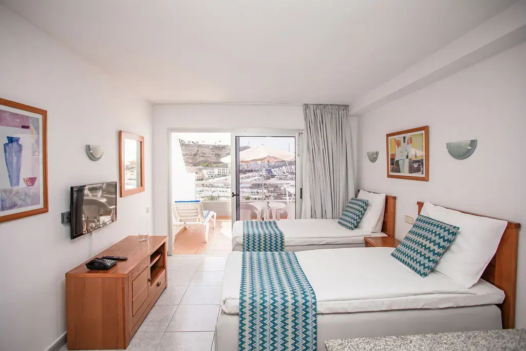 Classic Studio with partial sea view