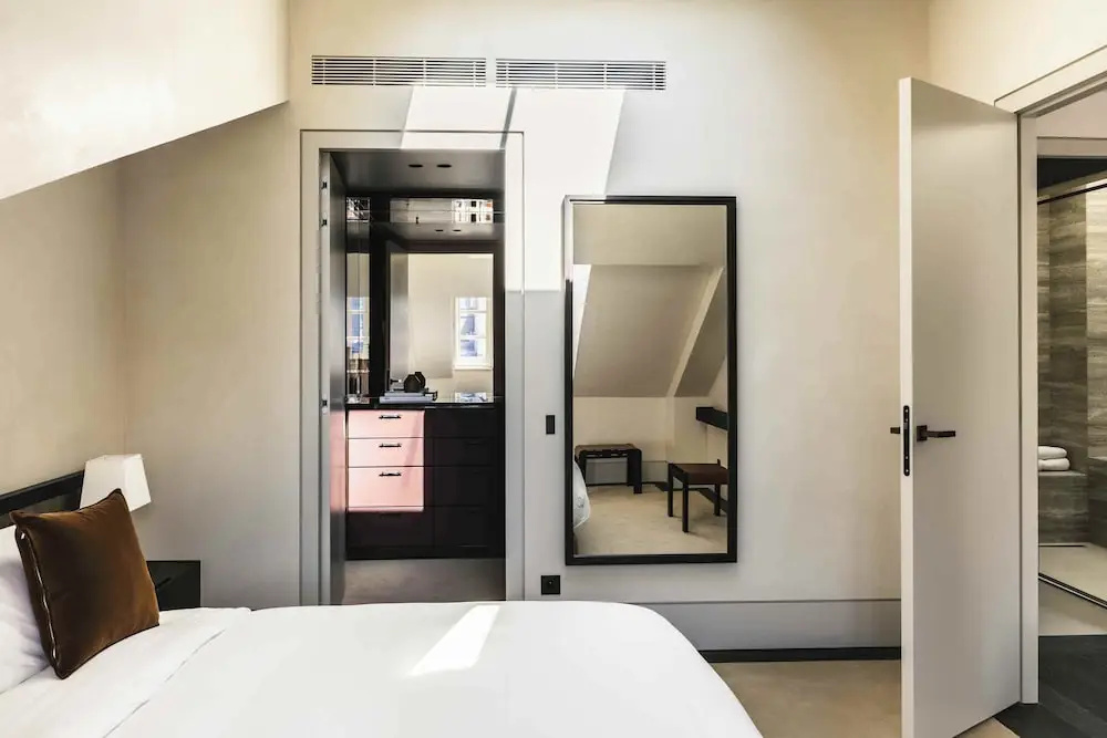 Mondovi Luxury Suites 45