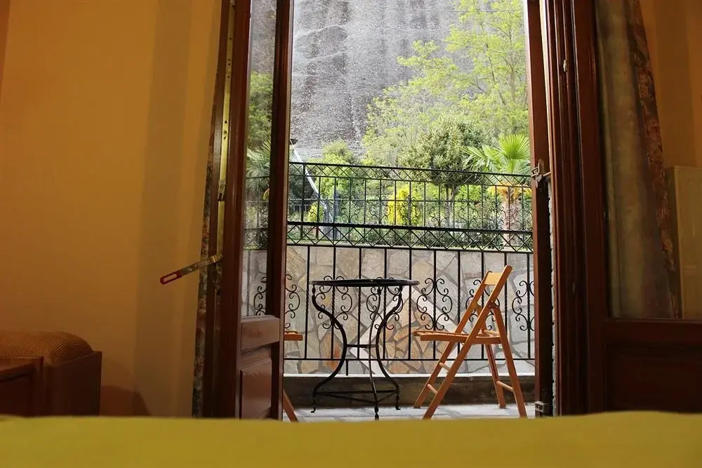 Balcony & Terrace