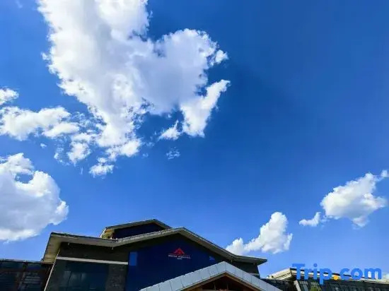 Lingshi Hongyuan Leisure Club (Jinzhong Wang Family Courtyard)
