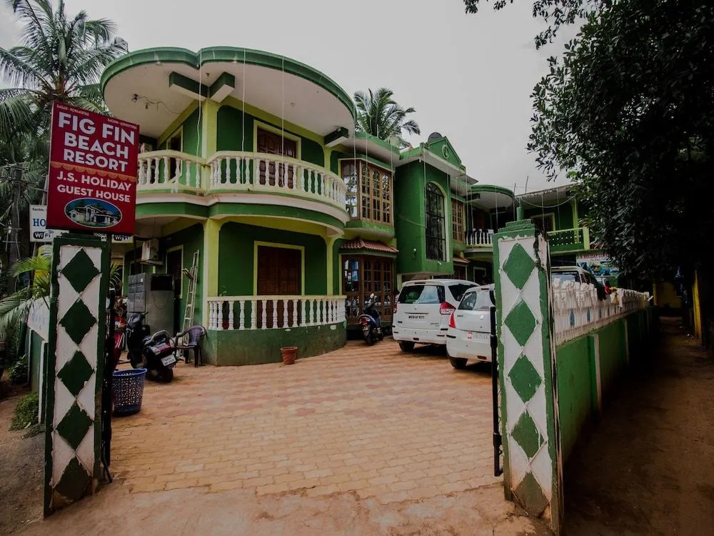 OYO 14062 Home Beach Side Studio Calangute
