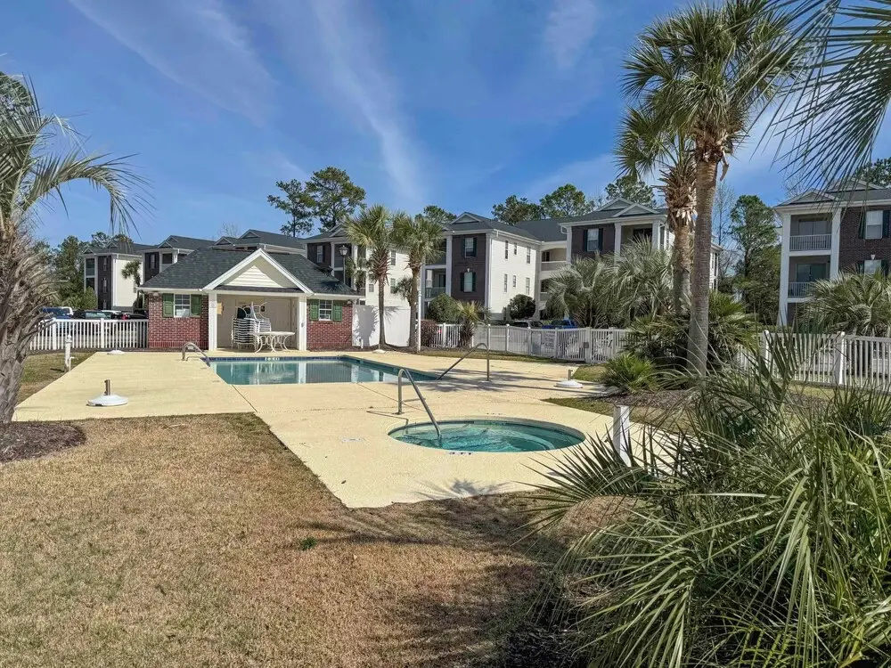 4 Mi to Ocean: Breezy Golf Condo in Myrtle Beach!