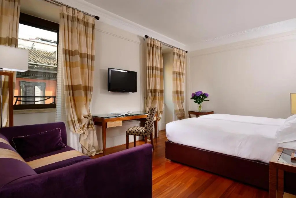 Superior Double room (full double bed)