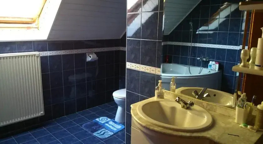 Rebeka Ház - фото 4