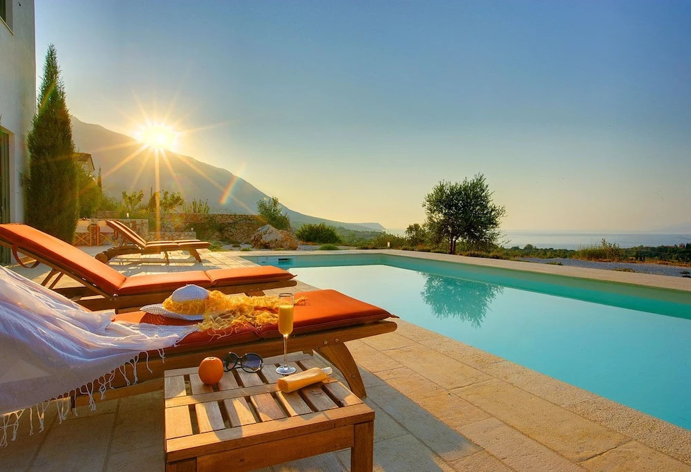 3 Bedrooms Grand Villa with balcony