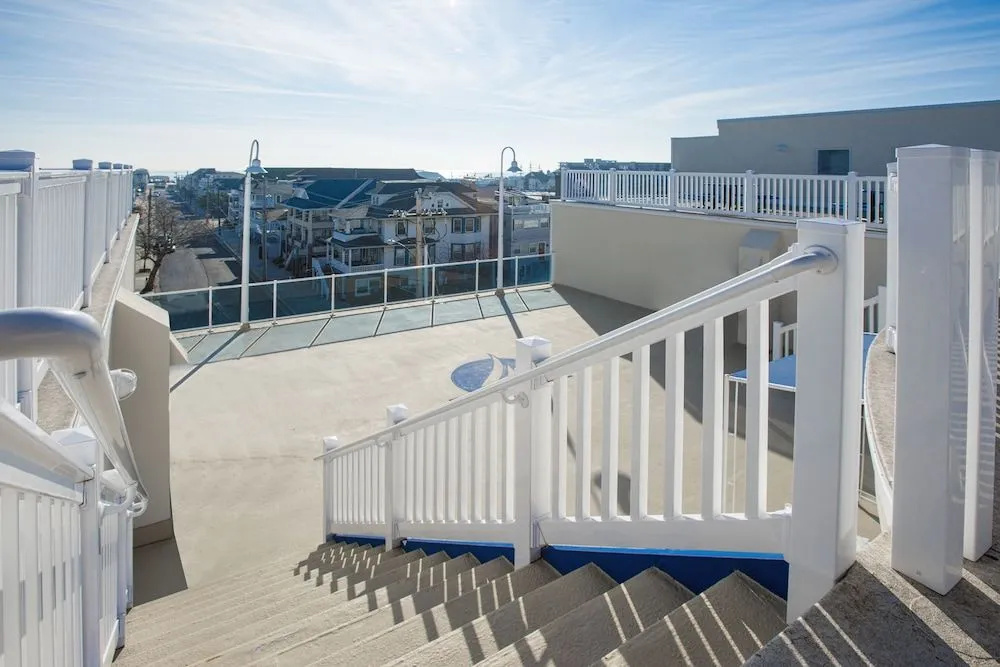 Balcony & Terrace