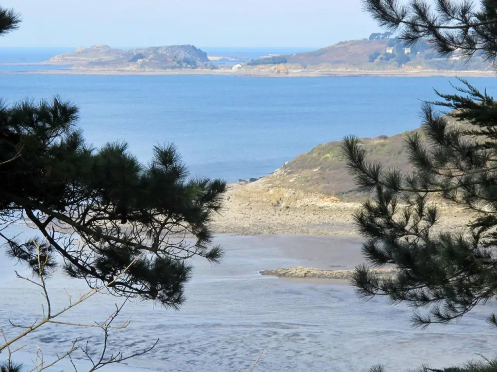 Holiday Home Entre Terre et Mer - PML102
