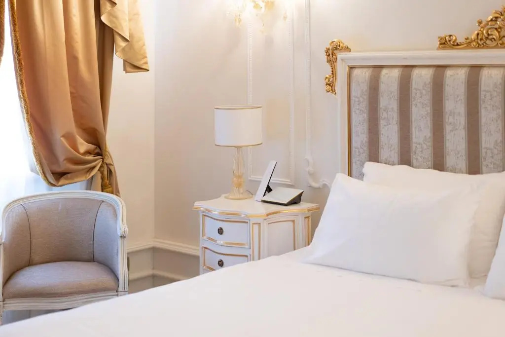 Superior Double room (full double bed)