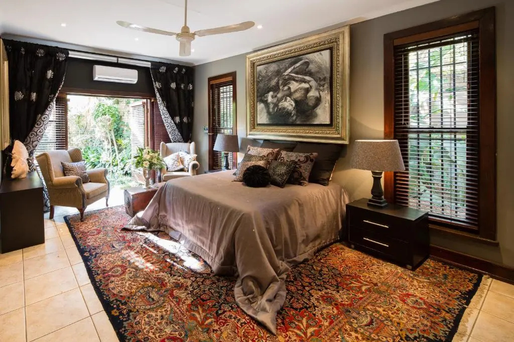 Executive Double Suite full double bed