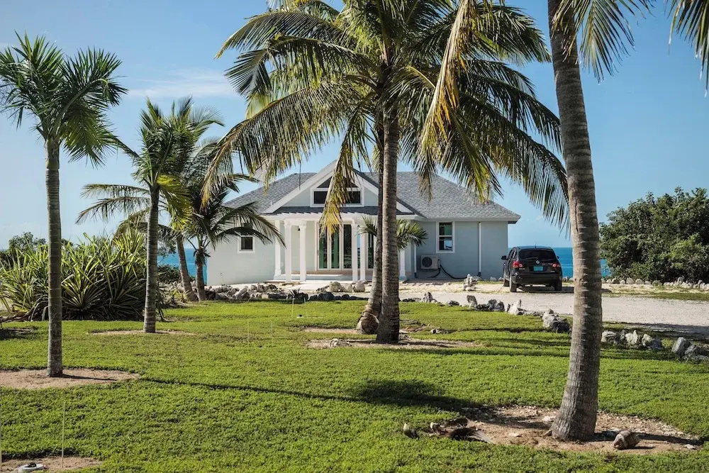 Island Getaway: Charming Cottage Steps From The Beach