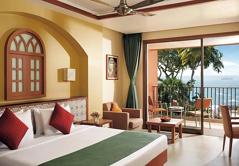 Deluxe Double room with sea view (full double bed)