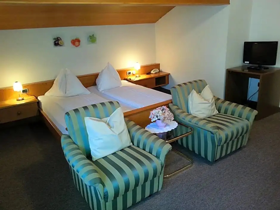 Standard Double Attic room (full double bed)