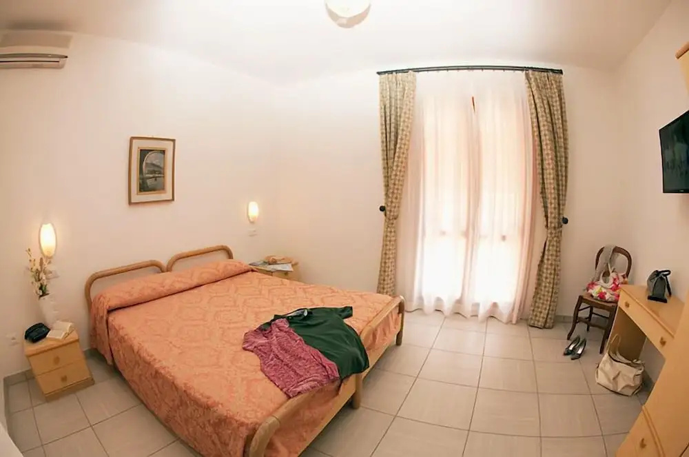 Comfort Double room (full double bed)