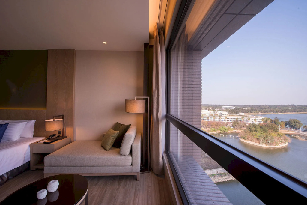 Balcony & Terrace