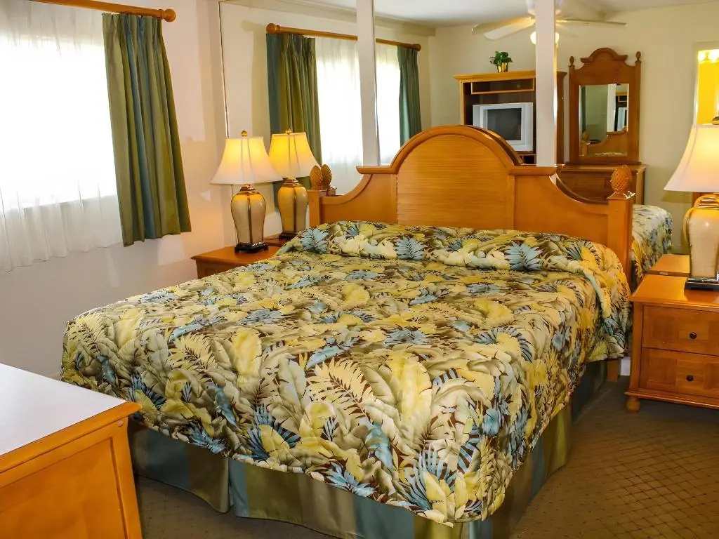 Coral Reef Beach Resort - Général