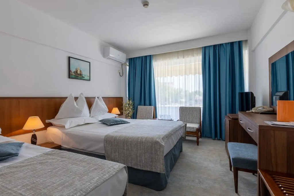 Standard Double Family room (full double bed)