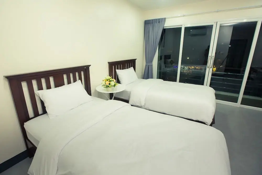 Standard Double room with balcony (twin beds)