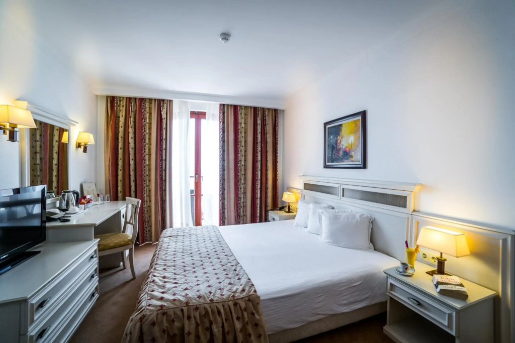 Helena VIP Villas and Suites - фото 4