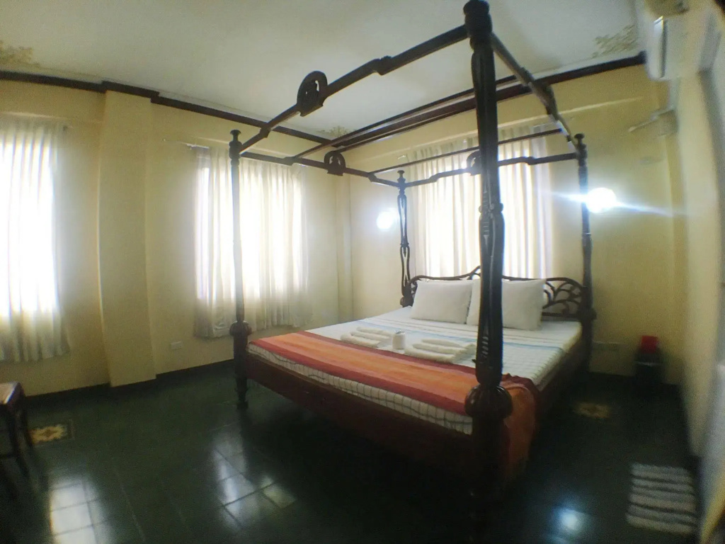 Casa Rica Hotel