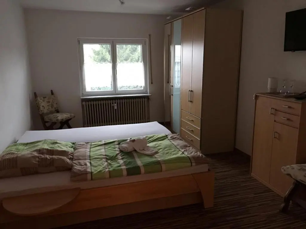 Gaststätte und Pension Frankenstube - Chambres