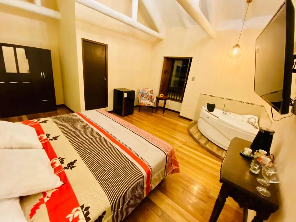 Deluxe Double room with balcony (full double bed)
