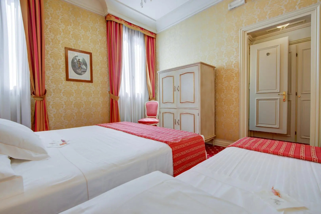 Superior With Extra Bed Double room (full double bed)