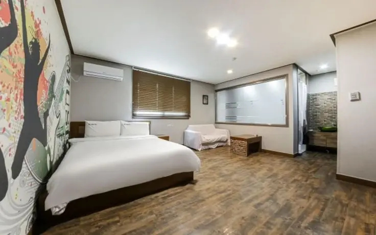 Jeonju Geumamdong XO Hotel