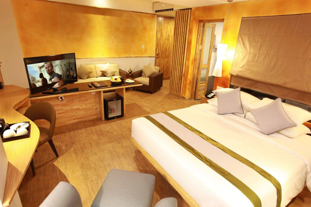 Отель Liberta Hotel Jimbaran в Бали