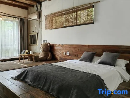 6 Bedrooms Standard room