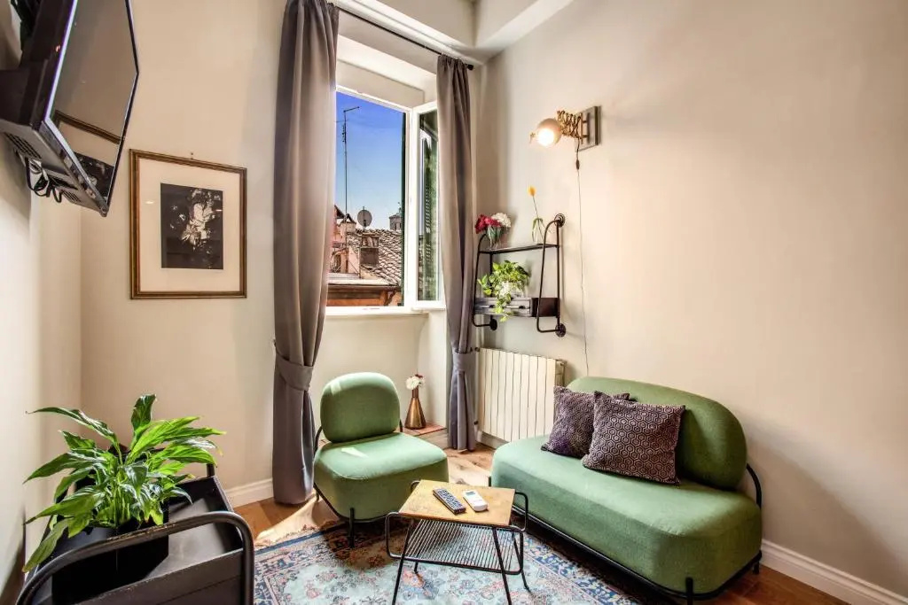 2 Bedrooms Apartment