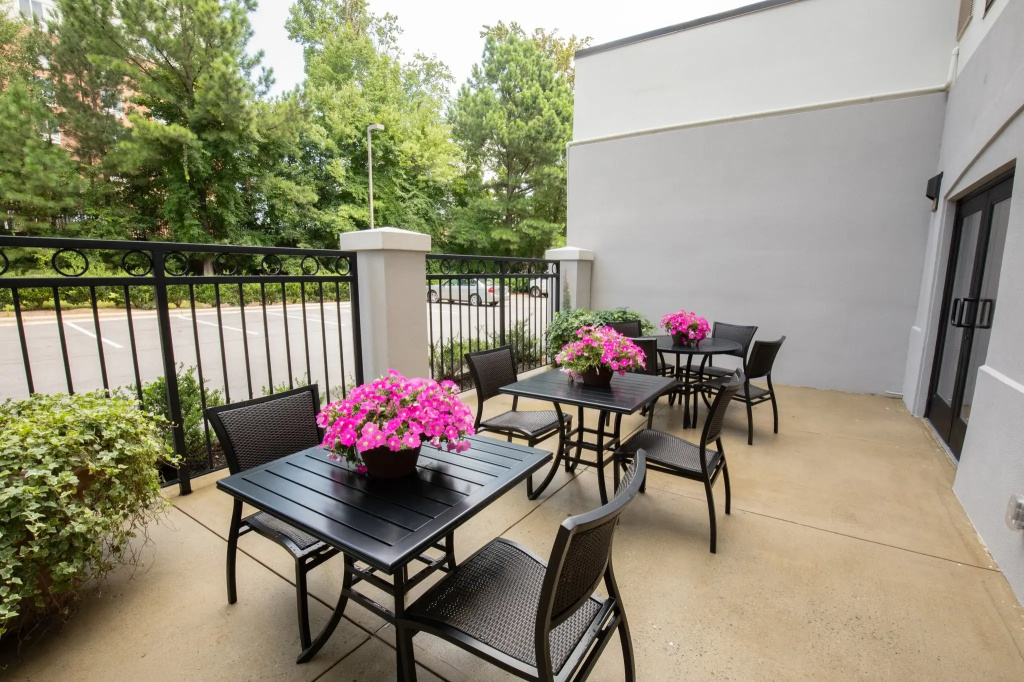 Holiday Inn Hotel & Suites Raleigh / Cary by IHG - Général