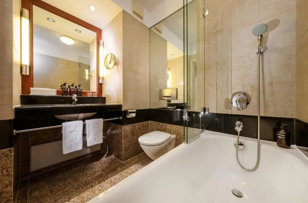 Hotel Nassauer Hof - Chambres